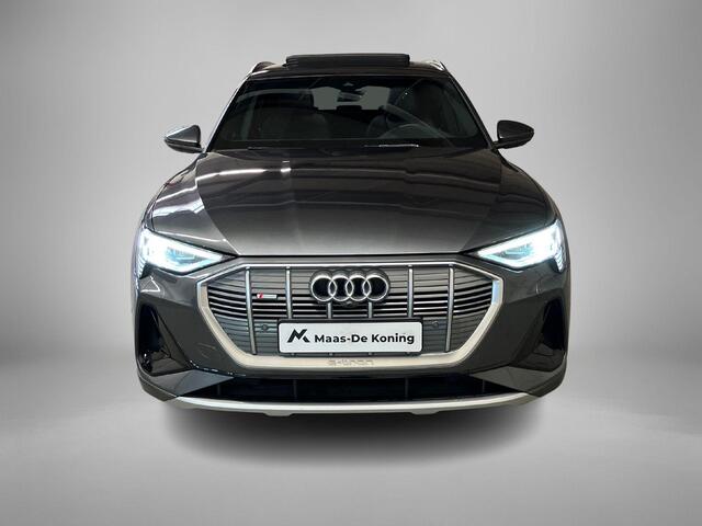 Audi e-tron 55 quattro S edition 95 kWh 300kW/408PK · Panoramadak · Luchtvering · Bang & Olufsen · 360 gr. Camera · Dodehoeksensor · Apple/Android Car Play · Drive select