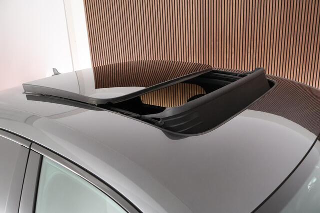 Audi e-tron Sportback S quattro 503pk 95 kWh Panoramadak Trekhaak Leder Matrix LED B&O Memory Keyless Navigatie