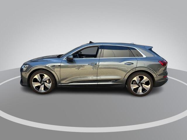 Audi e-tron 55 408pk Quattro S edition 95 kWh · Panoramadak · 360 Camera · B&O Audio · Stoelverwarming · Luchtvering · 21'' Inch ·