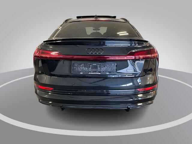Audi e-tron Sportback 55 quattro 408pk S Edition 95 kWh · SOH 95,5% · Panoramadak · Luchtvering · 360 Camera · Leder Valcona · Head-Up Display · Elek. Stoelen + Geheugen Bestuurder ·