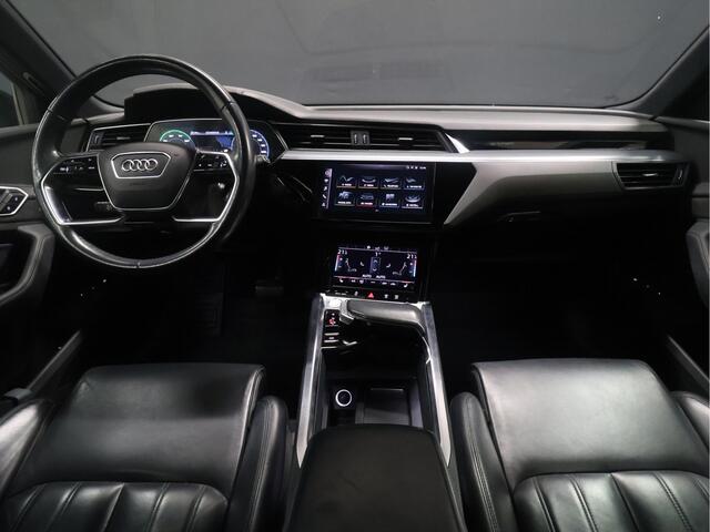 Audi e-tron e-tron 55 quattro advanced 95 kWh Sport [ADAPTIVE CRUISE, TREKHAAK AFNEEMBAAR, APPLE CARPLAY, ANDROID, MEMORY SEATS, CAMERA, VOL LEDER, STOELVERWARMING, CLIMATE, NIEUWSTAAT]