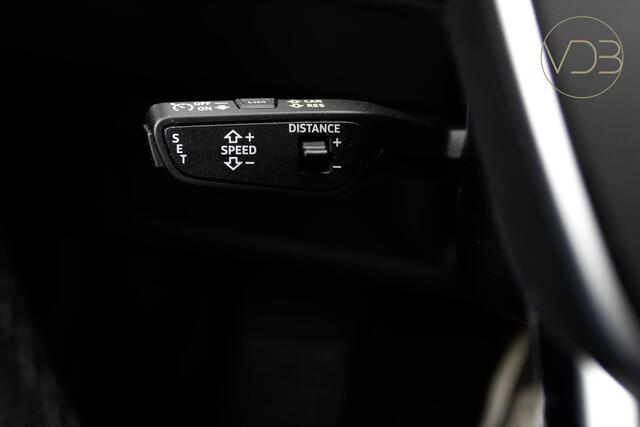 Audi e-tron 55 SOH 93% S-Line 22inch Leer Pano Origineel NL BTW