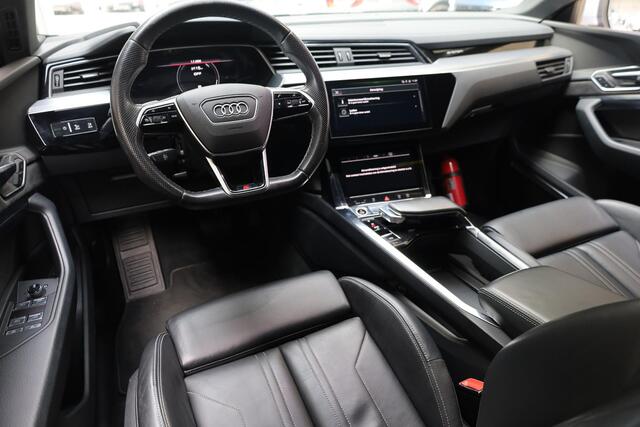 Audi e-tron 55 quattro S Edition 95 kWh PANO B&O TREKHAAK-AFN SPORTSTUUR LUCHTVERING VIRTUAL MEMORY 360-CAM ACC LEER DAB STOELVERW. CARPLAY 2XPDC 20''LMV