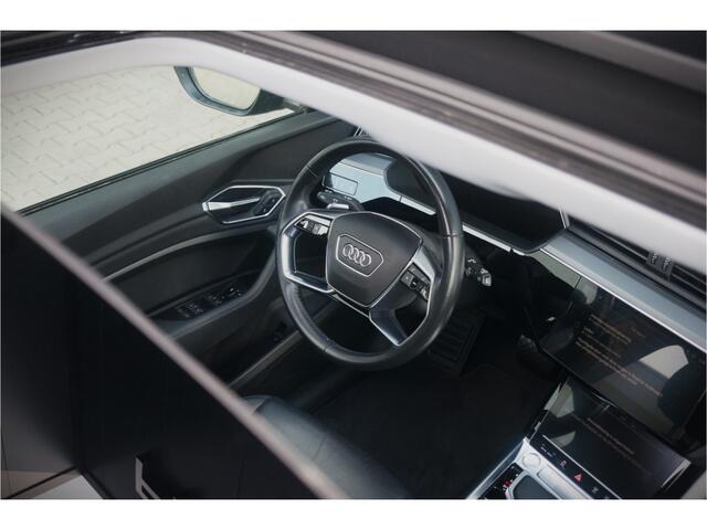 Audi e-tron e-tron 50 quattro Launch edition plus 71 kWh | Panoramadak | Stoelverwarming | Keyless | Apple Carplay | Luchtvering | Adaptive Cruise Control | Leer | Elek. Stoelen | BTW | NAP | Led | Black Style | PDC | SOH 84,94%
