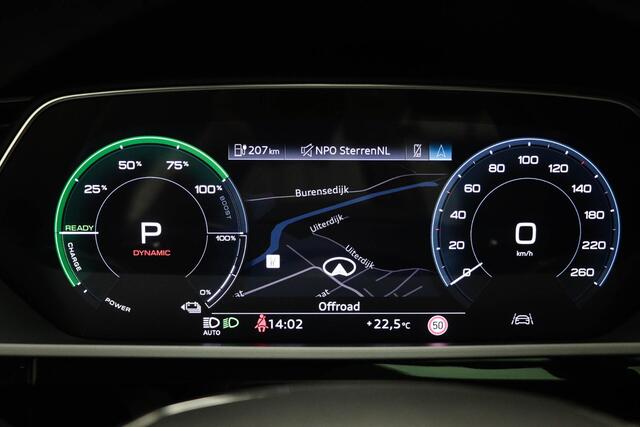 Audi e-tron 55 quattro edition 95 kWh | PANORAMADAK | STUURVERWARMING | HEAD UP | DAB | DRAADLOZE LADER | CAMERA | 22"