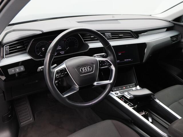 Audi e-tron 50 quattro edition 71 kWh 313 Pk | Cruise Control | Climatronic | Parkeersensoren | Bluetooth | Navigatie | 22 inch | 69.747 Km !!