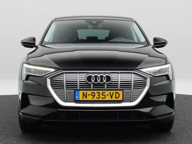 Audi e-tron 50 quattro edition 71 kWh 313 Pk | Cruise Control | Climatronic | Parkeersensoren | Bluetooth | Navigatie | 22 inch | 69.747 Km !!