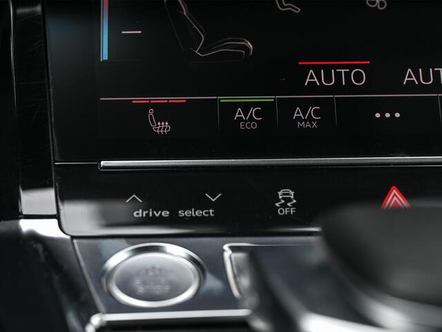 Audi e-tron e-tron 50 quattro Launch edition plus 71 kWh | Panoramadak | Luchtvering | Adaptive Cruise | Memory Seats | Stoelverwarming | PDC V+A |