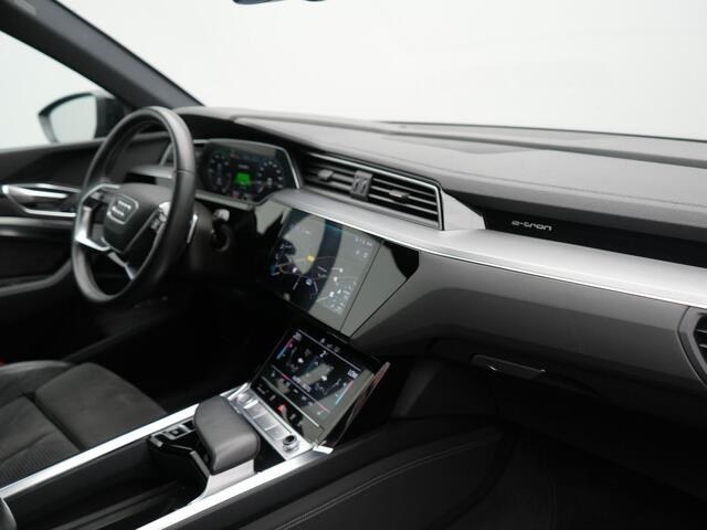 Audi e-tron E-Tron 50 Quattro S Line 71 kWh 313pk | Panodak | Luchtvering | Adaptive Cruise | Alcantara Sportstoelen Memory & Verwarmd | Apple Carplay | Navigatie | 20"L.M |