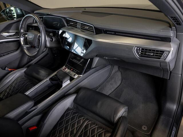 Audi e-tron S quattro 95 kWh SOH 89% / 503pk / NAP / Panorama dak / Rondomzicht camera / Kuipstoelen /