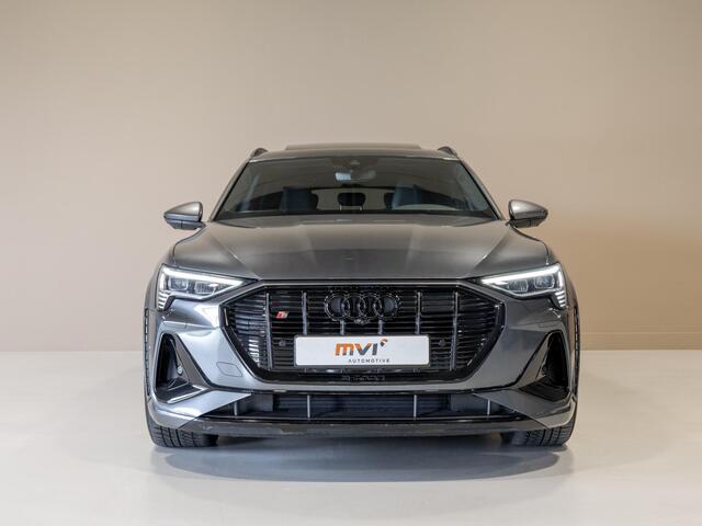 Audi e-tron S quattro 95 kWh SOH 89% / 503pk / NAP / Panorama dak / Rondomzicht camera / Kuipstoelen /
