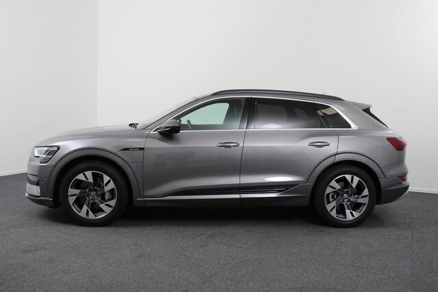 Audi e-tron e-tron 55 quattro advanced Pro Line Plus 408pk! | Navigatie | Climate Control | Electrisch bedienbare achterklep | Camera | Alcantara