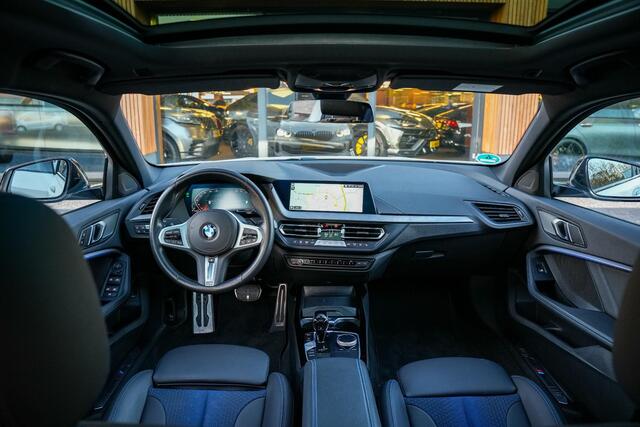 BMW 1-SERIE 118i Introduction Edition M Pakket Panodak Leer DAB+ Navigatie Stoel Stuurverw.