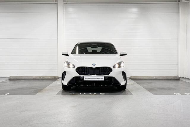 BMW 1-SERIE 120 | M-Sport Pro | Premium Pack | Harman/Kardon | Driving Assistant | Comfort Access