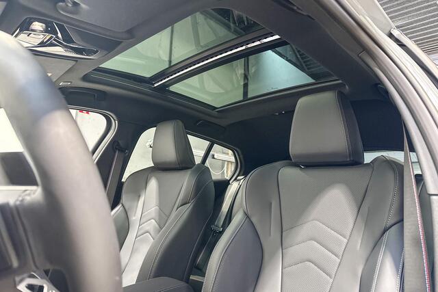 BMW 1-SERIE 120 Premium Pack M Sportpakket Pro Aut. - Beschikbaar vanaf: Juli 2025