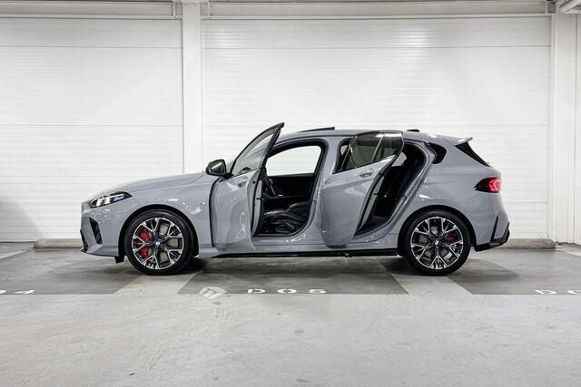 BMW 1-SERIE 120 | M-Sport Pro | Premium Pack | Driving Assistant Plus | Harman/Kardon | Panoramadak | Comfort Access