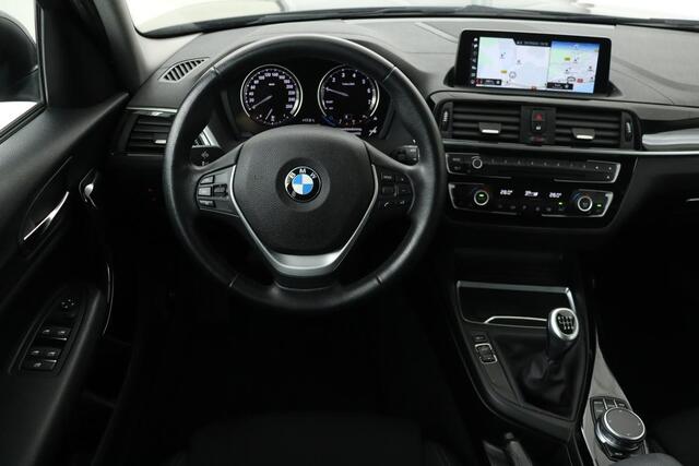 BMW 1-SERIE 116i Sport Line Edition | Full LED | Sportstoelen | Navigatie | Climate control | PDC | Cruise control | Bluetooth