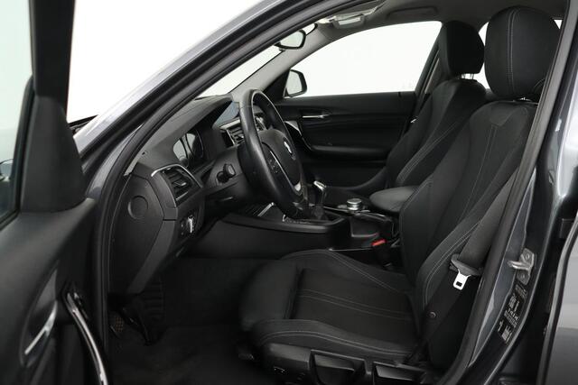 BMW 1-SERIE 116i Sport Line Edition | Full LED | Sportstoelen | Navigatie | Climate control | PDC | Cruise control | Bluetooth