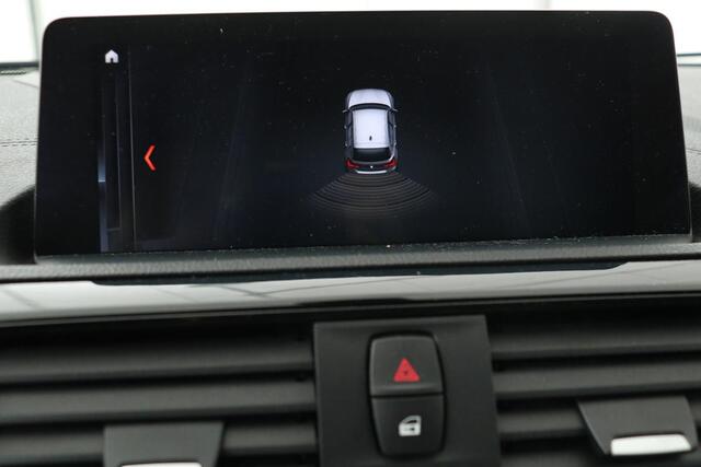 BMW 1-SERIE 116i Sport Line Edition | Full LED | Sportstoelen | Navigatie | Climate control | PDC | Cruise control | Bluetooth