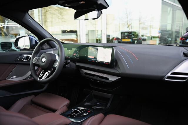 BMW 1-SERIE 120 M Sport Automaat / Panoramadak / Adaptieve LED / M Adaptief onderstel / Comfort Access / Parking Assistant / Stuurverwarming