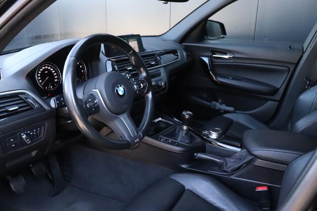 BMW 1-SERIE 116i M SPORT | LEDER | STOELVERW. | PDC | CRUISE | NAVI |
