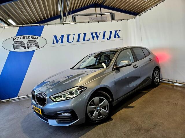 BMW 1-SERIE 118i Introduction Edition / Virtual / Sportstoelen / NL Auto