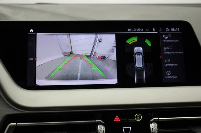 BMW 1-SERIE 118i Executive Edition Automaat - Carplay, Digitaal Cockpit