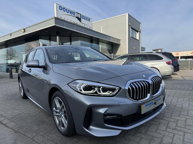 BMW 1-SERIE 118i M sport Live cockpit, LED, Performance, Licht pakket, DAB,