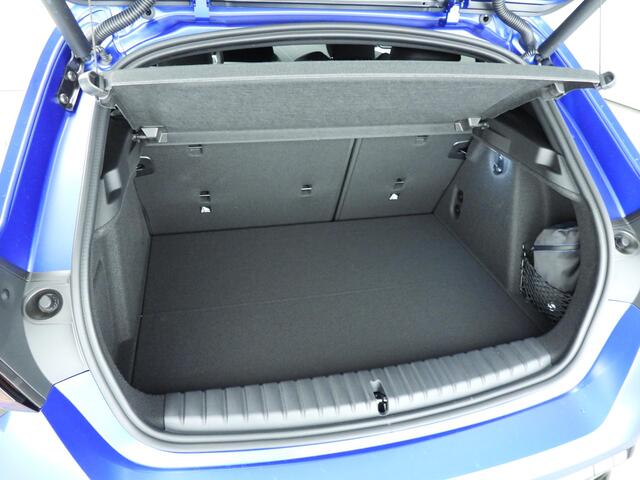 BMW 1-SERIE 5-deurs 120 M Sportpakket Pro / Panoramadak / Harman-Kardon / Driving Assistant Prof / Getint glas / Alu wielen 19 inch