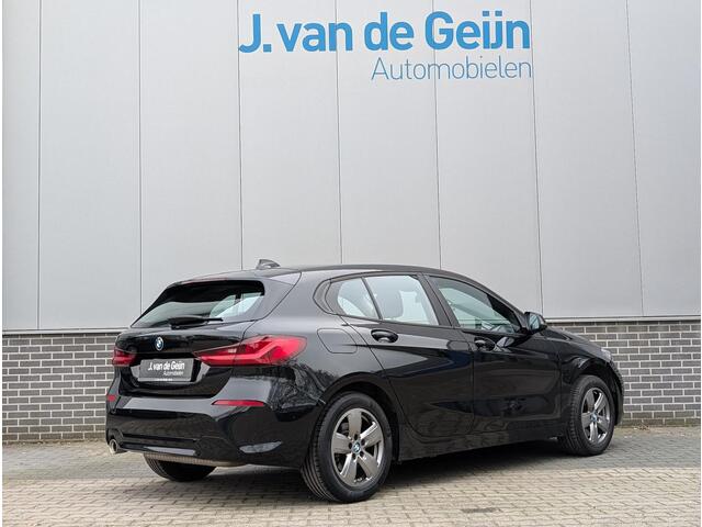 BMW 1-SERIE 116i Business Edition | LED | Navigatie | DAB+ | Android Auto/ Carplay | 1e Eigenaar