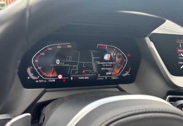 BMW 1-SERIE 120i M-Sport Pano Premium Comfort