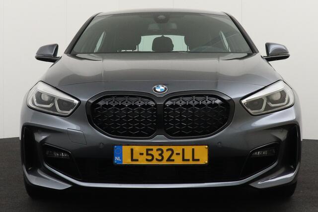 BMW 1-SERIE 120i 2.0 179 PK Aut. M-Sport Leder-Sportstoelen 17 'LMV Trekhaak