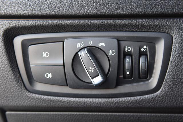 BMW 1-SERIE 118i Executive * Sportline * LED * Trekhaak * Sportstoelen *