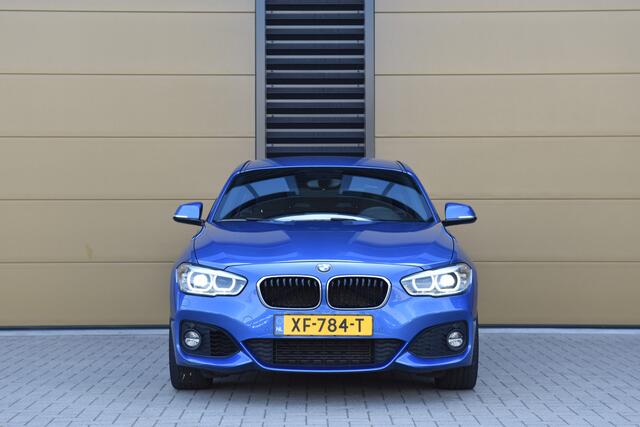BMW 1-SERIE 118i High Executive * M Sportpakket * LED * Stoelverwarming *