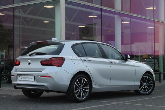 BMW 1-SERIE 118i Executive Automaat / Schuif-kanteldak / Sportstoelen / Multifunctioneel stuurwiel / PDC / LED / Cruise Control