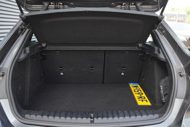 BMW 1-SERIE 118i High Executive M-Sport / Aut / Incl BTW / Stoelverwarming