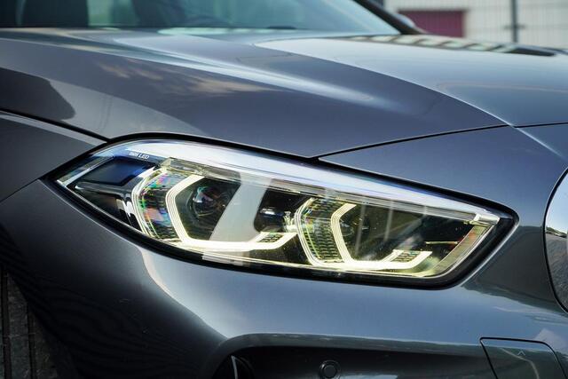 BMW 1-SERIE 118i High Executive M-Sport / Aut / Incl BTW / Stoelverwarming