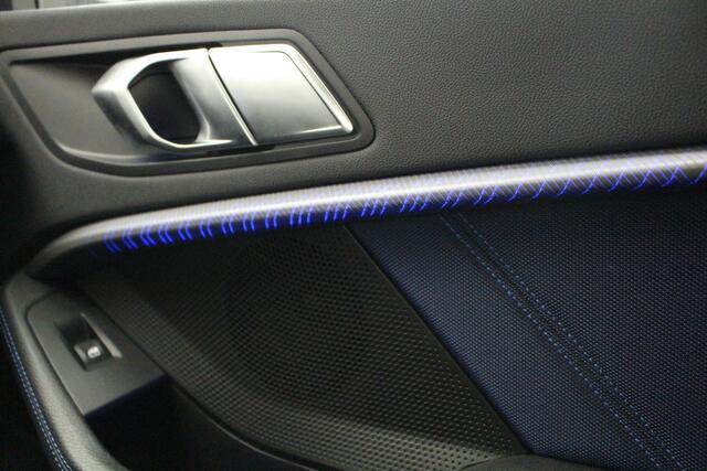 BMW 1-SERIE 118i M-Sport | Camera | Head-Up Display | Live Cockpit Professional | 2 jaar BMW Garantie