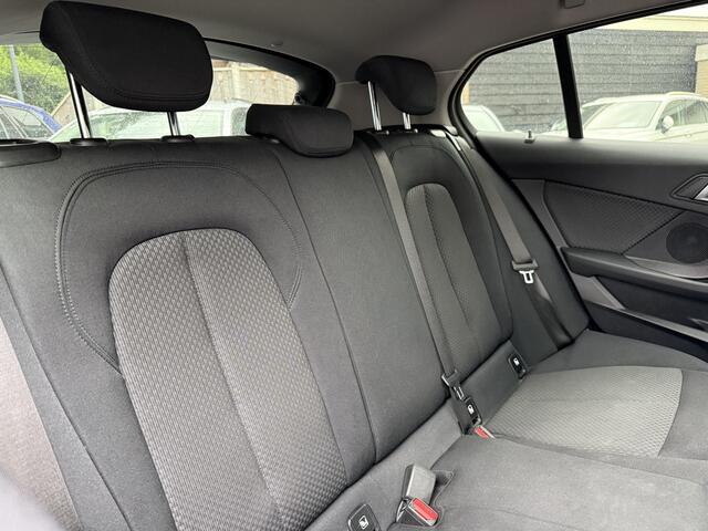 BMW 1-SERIE 118i Aut. 136pk, Panoramadak | Navi+ | Clima