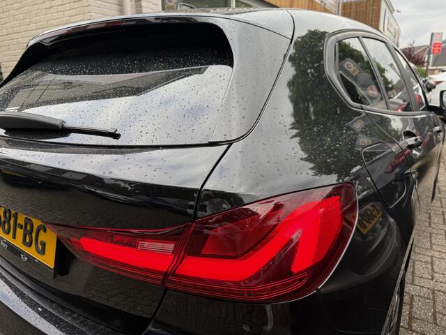 BMW 1-SERIE 118i Aut. 136pk, Panoramadak | Navi+ | Clima