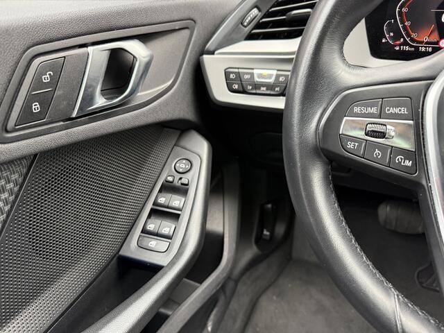 BMW 1-SERIE 118i Aut. 136pk, Panoramadak | Navi+ | Clima