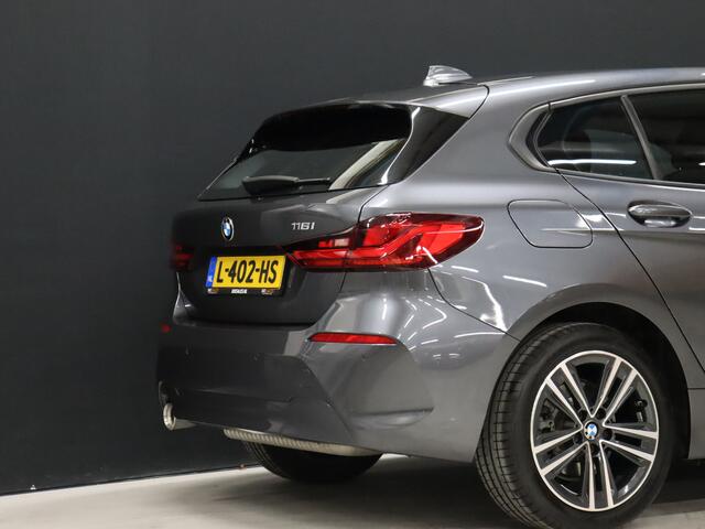 BMW 1-SERIE 116i Business Edition [APPLE CARPLAY, DAB, LED, ANDROID, PARKEERSENSOREN V+A, CRUISE CONTROL, CLIMATE CONTROL, NAVIGATIE, NIEUWSTAAT]