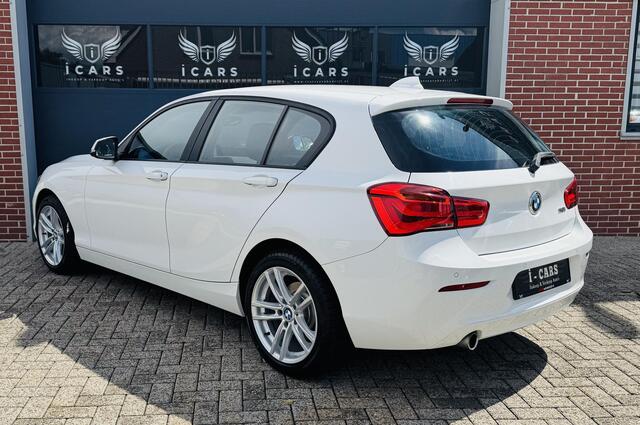 BMW 1-SERIE 118i Advantage Navi Xenon Led 1e eigenaar
