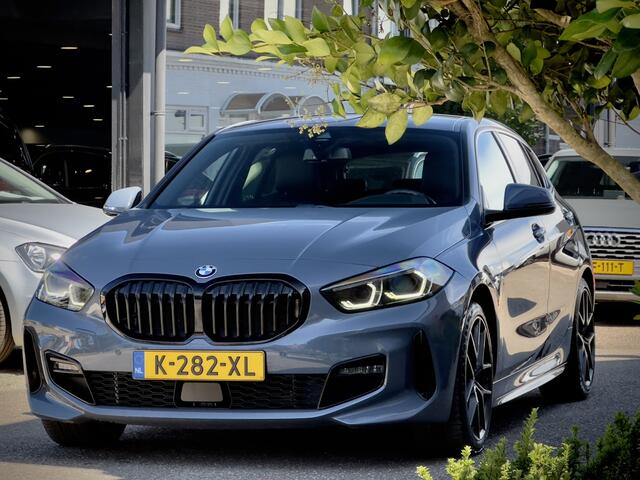 BMW 1-SERIE 118i AUT7 HIGH EXEC M-SPORT LEDER NAVI CAMERA DIGI-DASH APPLE-CARPLAY LED LMV PDC