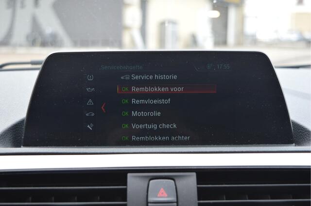 BMW 1-SERIE 118i Corporate Lease Executive / Nap / Sportstoelen