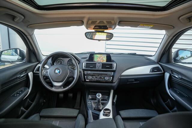 BMW 1-SERIE 118i Centennial Executive Schuifdak LED Cruise Clima PDC Navi