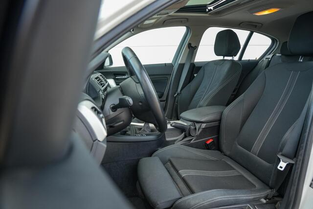 BMW 1-SERIE 118i Centennial Executive Schuifdak LED Cruise Clima PDC Navi