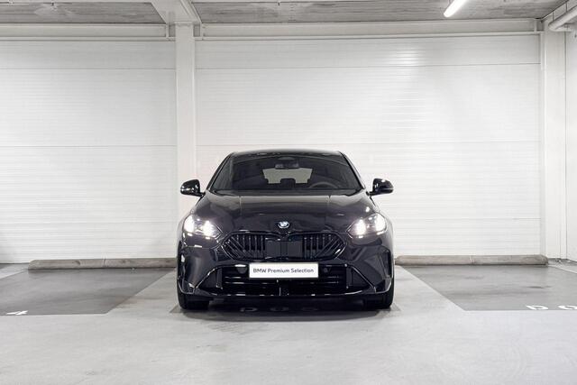 BMW 1-SERIE 120 | M-Sport Pro | Premium Pack | Driving Assistant | Harman/Kardon | Comfort Access