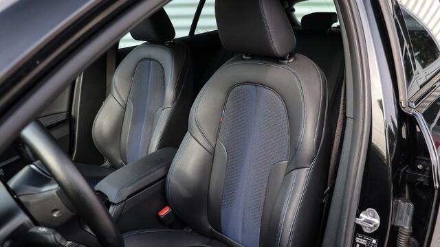 BMW 1-SERIE 118i M-Sport | Shadow Line | M Achterspoiler | Live Cockpit Professional