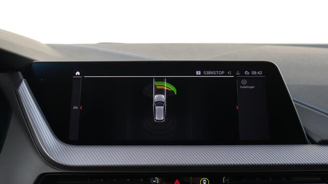 BMW 1-SERIE 118i M-Sport | Shadow Line | M Achterspoiler | Live Cockpit Professional